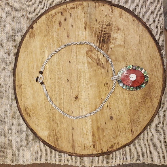 Shell and coral Necklace 19" - Picture 2 of 3